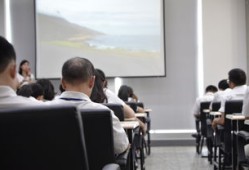 浙江卫视跨年晚会，张靓颖的粉嫩魅力